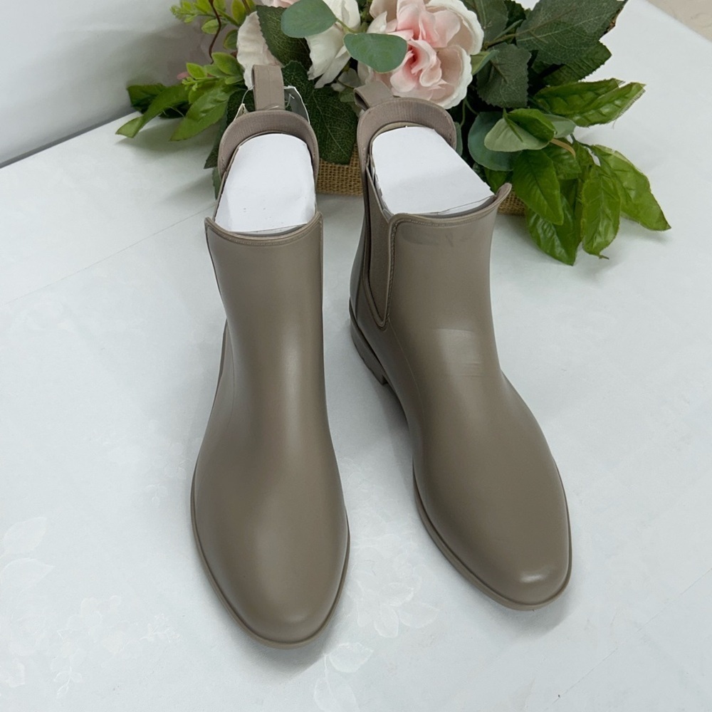 Elegant Taupe Ankle Boots